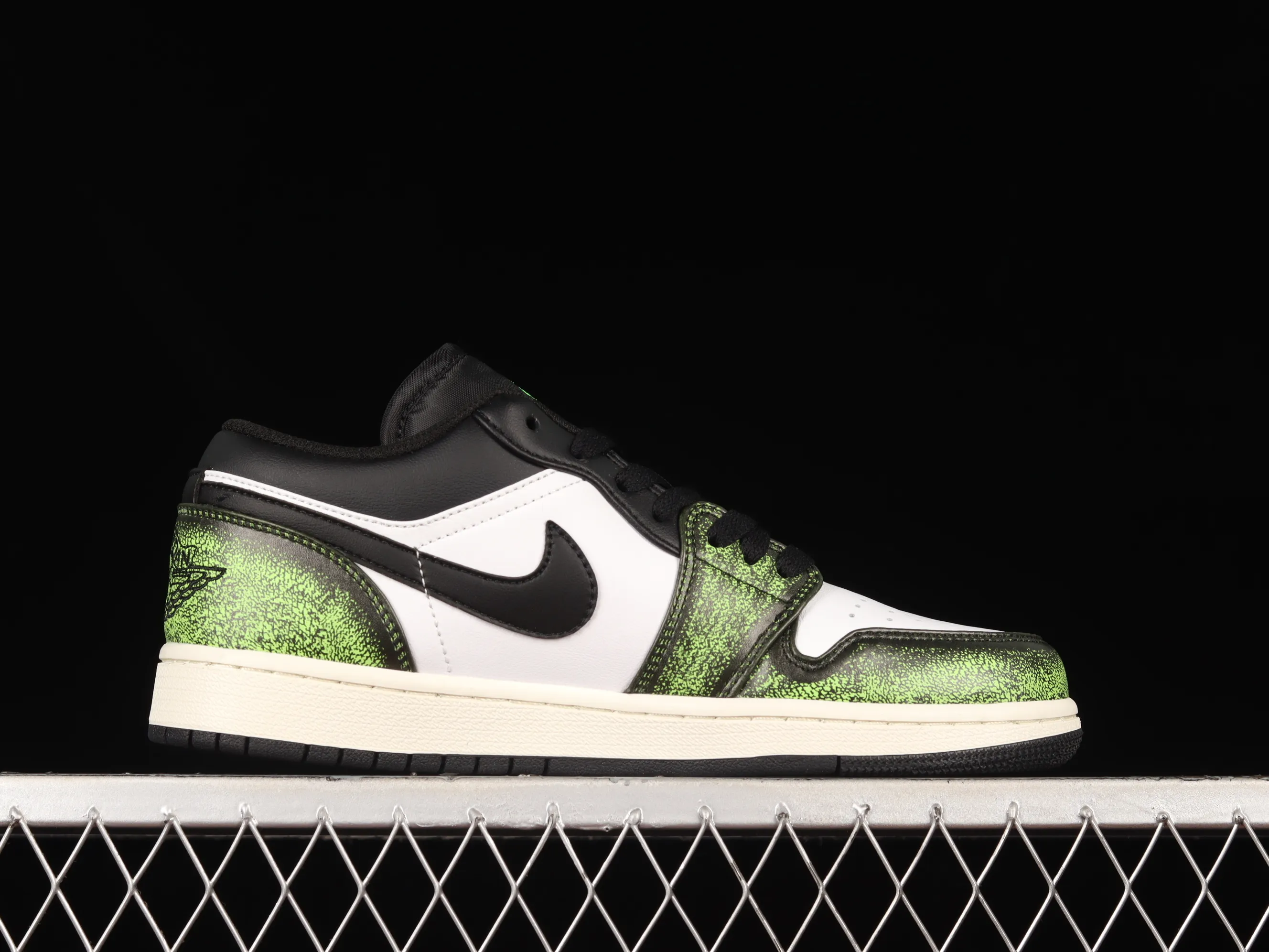 All categories Air Jordan Jordan series basketball shoes Air Jordan 1 Low Air Jordan 1 Low "Wear Away" AJ1 Joe 1 Forest Green DN3705-003